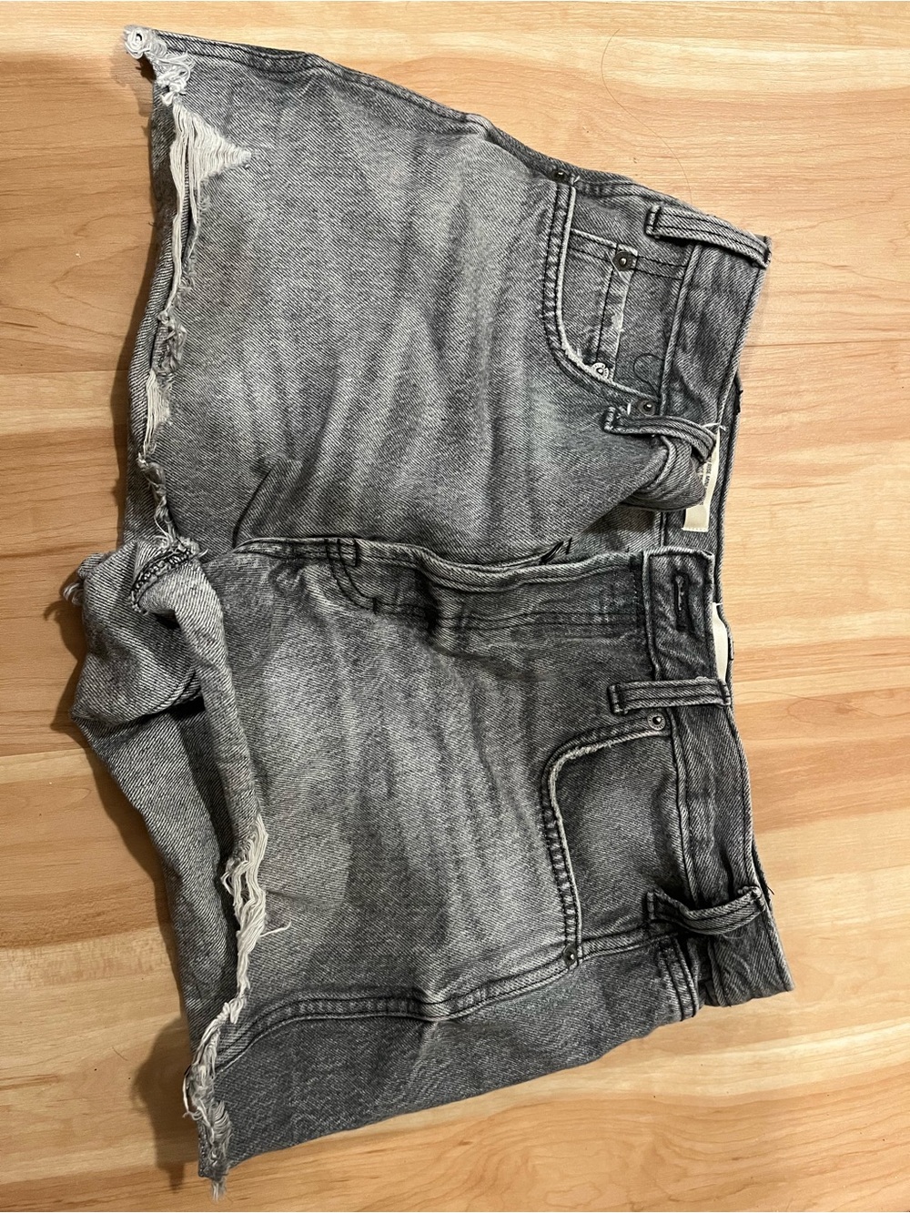 Universal thread shorts
